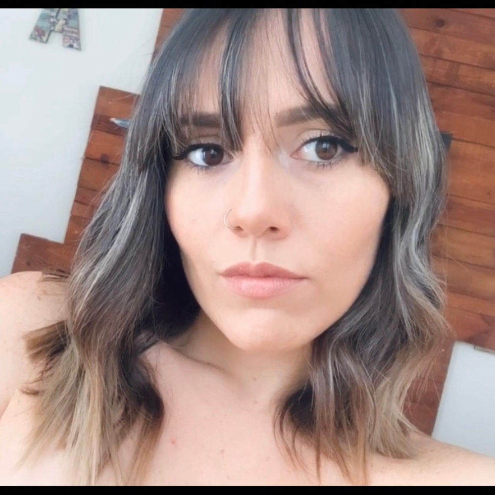 Meet your Posher, Vanessa